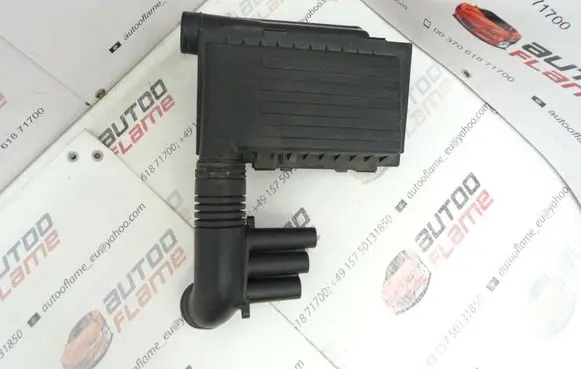 Volkswagen New Beetle Air filter box 04E129611E