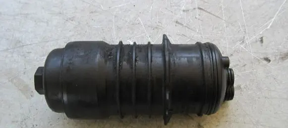 Audi Q7 4L Oil filter mounting bracket 7855868
