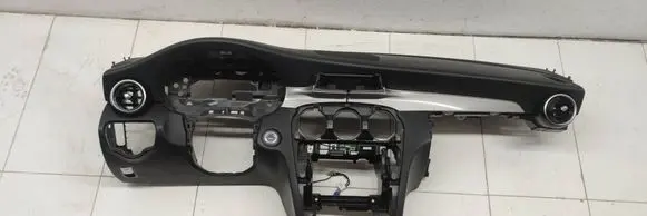Mercedes-Benz C W205 Dashboard 