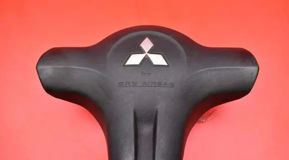Mitsubishi Lancer Steering wheel airbag 7030A146