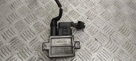 BMW 5 E60 E61 Glow plug pre-heat relay 77980003