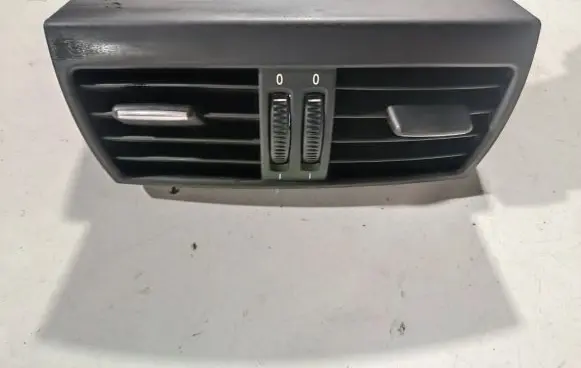 BMW X5 E70 Rear air vent grill 6954953 6954954 6958748