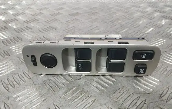 Suzuki Liana Electric window control switch