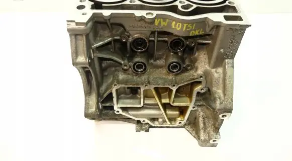 Audi A1 Engine block 04C103023J 04C103011S