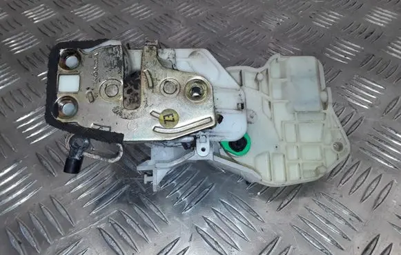 Honda Jazz Front door lock