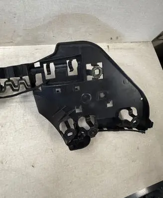 BMW 5 G30 G31 Rear bumper mounting bracket 8067762 21754011