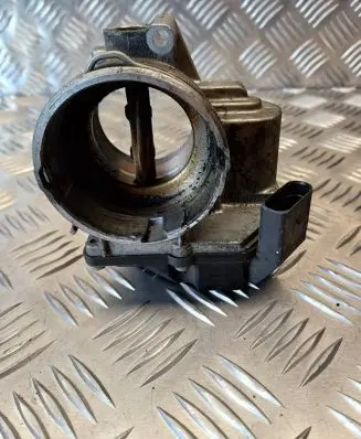 Volkswagen Touran I Throttle valve 03G128063A V320 09110614