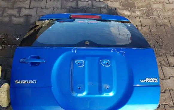 Suzuki Grand Vitara II Tailgate/trunk/boot lid