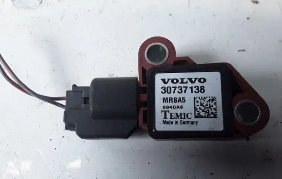 Volvo V70 Airbag deployment crash/impact sensor 30737138