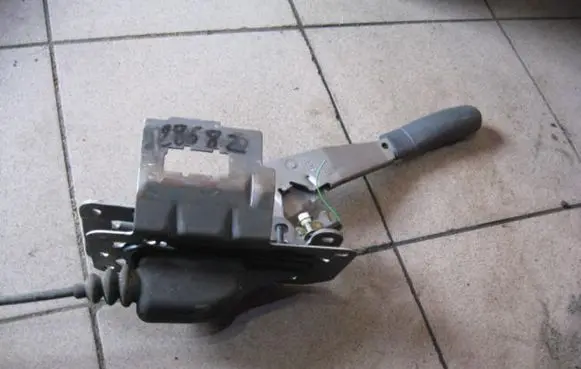 Renault Laguna I Handbrake/parking brake lever assembly