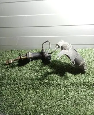 Isuzu D-Max Clutch master cylinder