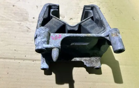 Opel Vectra B Engine mount vacuum valve 90495514