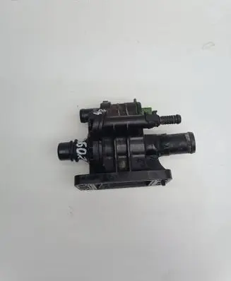 Ford Focus C-MAX Thermostat/thermostat housing 9647767180