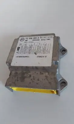 Volkswagen Touran I Airbag control unit/module 1T0909605D