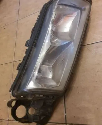 Volvo S80 Headlight/headlamp 087731110r 10406