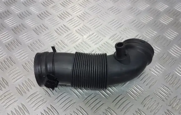 Alfa Romeo 147 Air intake hose/pipe 46741124