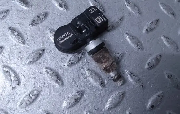 Tire pressure sensor