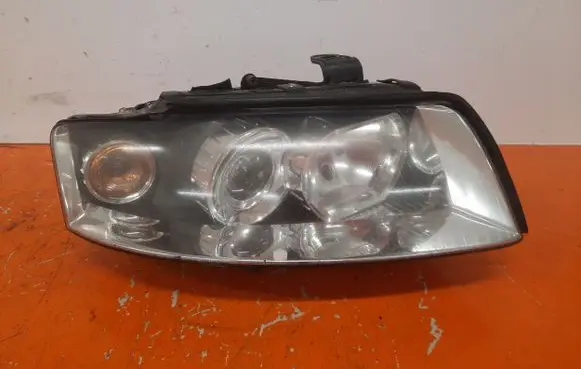 Audi A4 S4 B6 8E 8H Headlight/headlamp