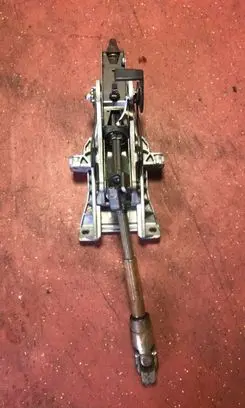 Ford Focus Steering wheel axle 4M513C529FD
