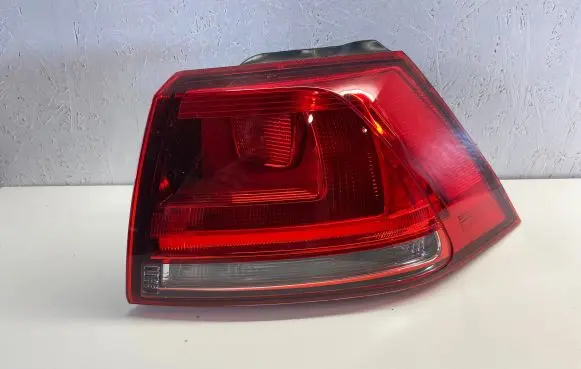 Volkswagen Golf VII Tailgate rear/tail lights 5G0945096M 90052058A M90052058A9124
