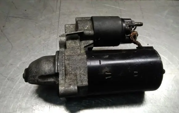 BMW 5 E39 Starter motor 1005821788