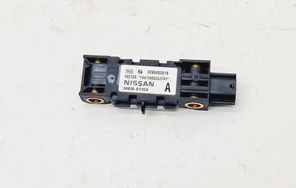 Nissan Note (E11) Airbag deployment crash/impact sensor 98830AY00A
