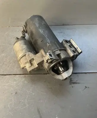 BMW 5 F10 F11 Starter motor 0001115069 20090130