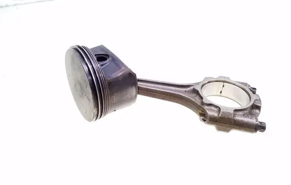 Opel Astra H Piston with connecting rod