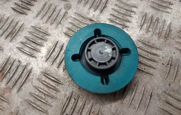 Volvo S60 Coolant expansion tank/reservoir cap 9445462