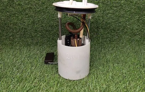 Volkswagen Jetta VI In-tank fuel pump 1K0919051CC