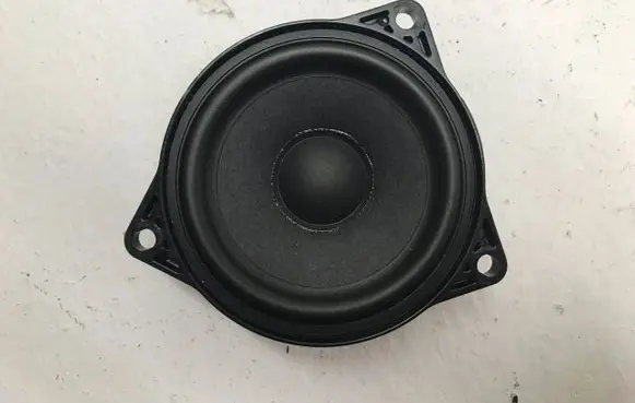 Tesla Model Y Front door speaker 1079742