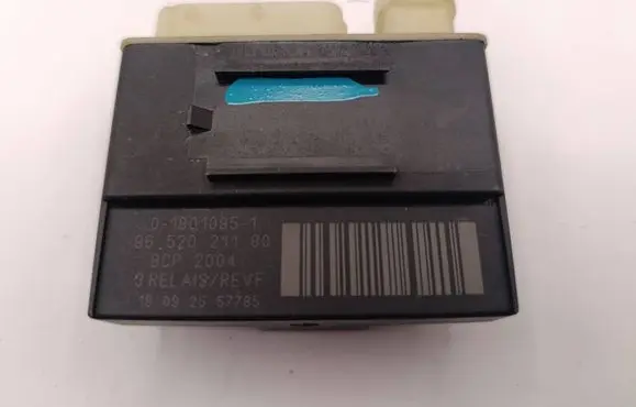 Citroen Berlingo Glow plug pre-heat relay 018010951 9652021180