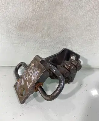 Audi A4 S4 B7 8E 8H Front door lower hinge 