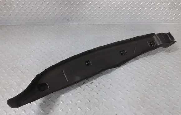 Fender end trim