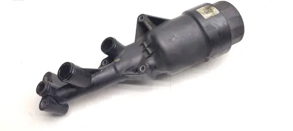 Mercedes-Benz E W212 Oil filter mounting bracket 70321178