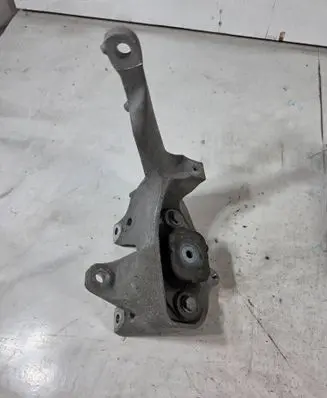 Mercedes-Benz Vito Viano W447 Gearbox mounting bracket A4472420001