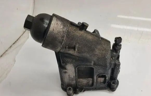 Engine oil radiator