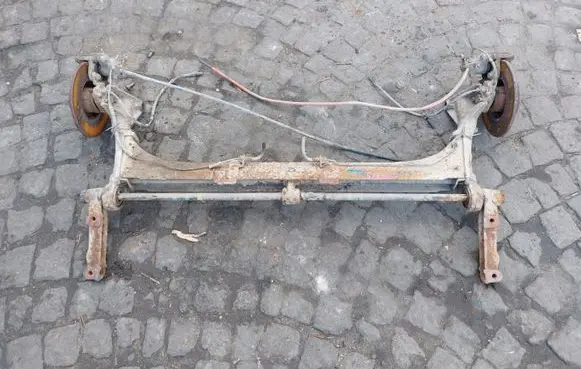 Renault Scenic I Rear axle beam 