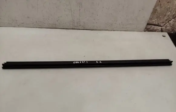 Mitsubishi Grandis Rear door glass trim molding
