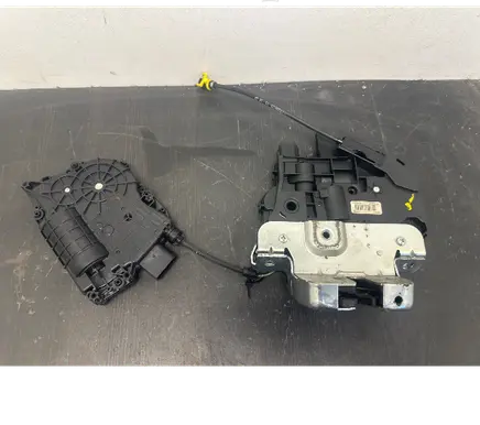 Tailgate/trunk/boot lock/catch/latch