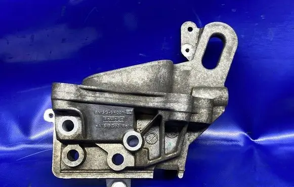 Ford Mondeo MK V Engine mounting bracket BM5G6F001ED