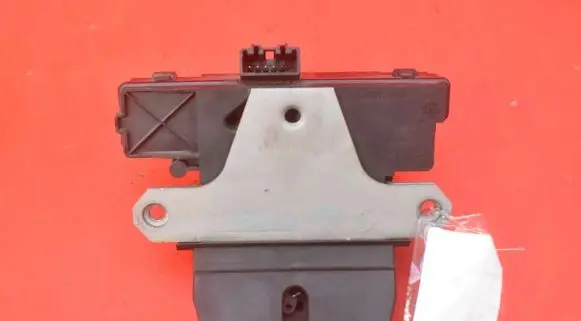 Volvo V50 Tailgate/trunk/boot lock/catch/latch 4N51-A422A66-AN