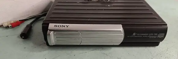 BMW 3 E46 CD/DVD changer CDXT69 1633717 020653