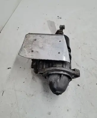 Audi A4 S4 B5 8D Starter motor 1005821933