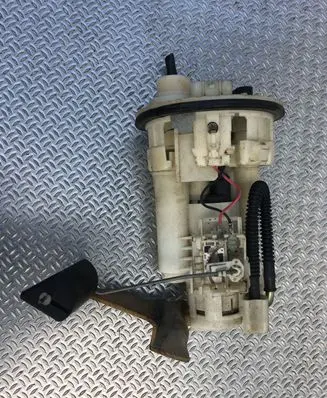 Toyota Corolla Verso E121 In-tank fuel pump 7702012481