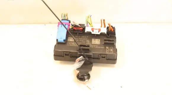 Volkswagen Golf VII Door control unit/module