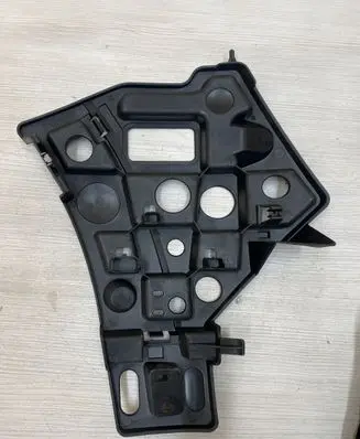Peugeot 5008 Front bumper mounting bracket 9686181480 T87021286