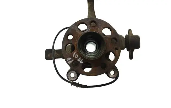 Mercedes-Benz B W245 Front wheel hub