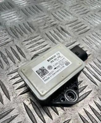 Volkswagen Touareg II ESP acceleration yaw rate sensor 7P6907658 0265005846 3023384