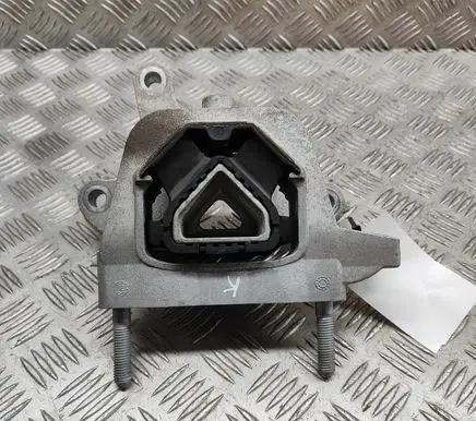 Citroen C4 III e-C4 Engine mount bracket 9826551380